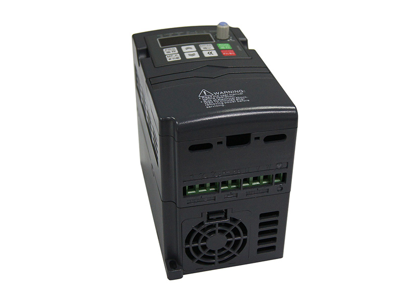 永磁同步電機(jī)驅(qū)動(dòng)器，永磁變頻器廠家，永磁電機(jī)變頻器，永磁同步變頻器